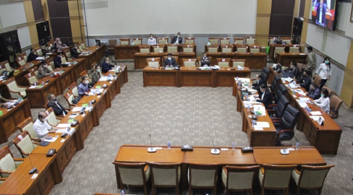 Komisi III DPR Minta Mahfud Dihadirkan, Diduga Langgar Hukum Terkait Transaksi Janggal Rp300 T