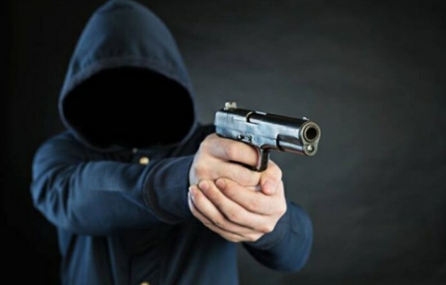 Tawuran Remaja Mulai Pakai Pistol, Pengrajin Mebel Kena Peluru Nyasar