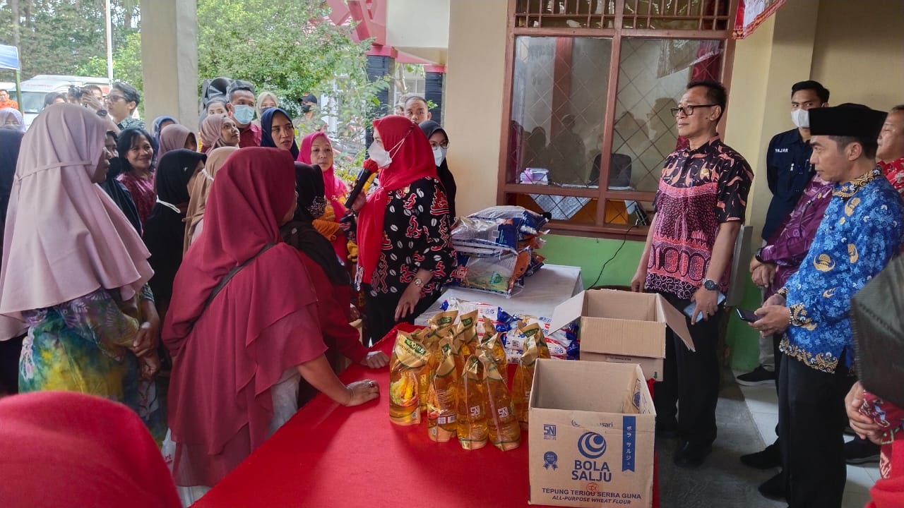 Wali Kota Eva Dwiana Mulai Gelar Pasar Murah Ramadhan