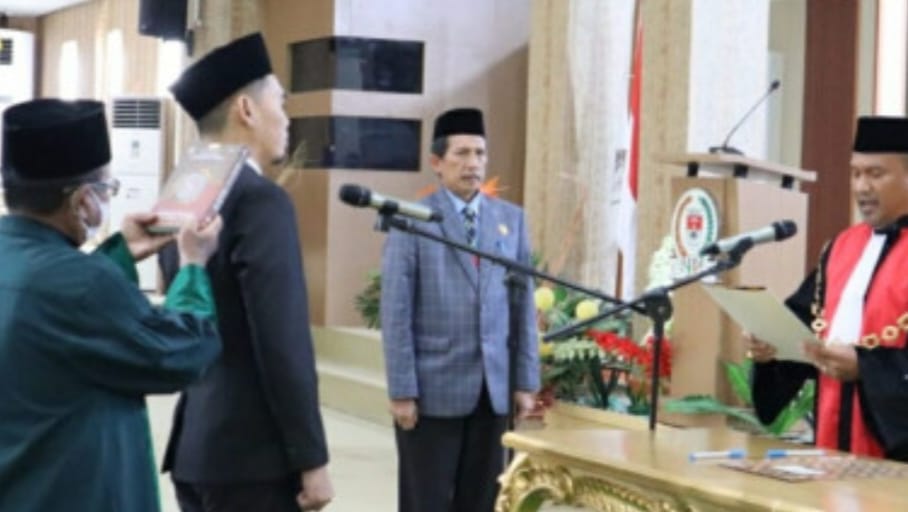 Jhon Tanara Gantikan Yuliani Rahma Safitri Jadi Wakil Ketua 1 DPRD Mesuji