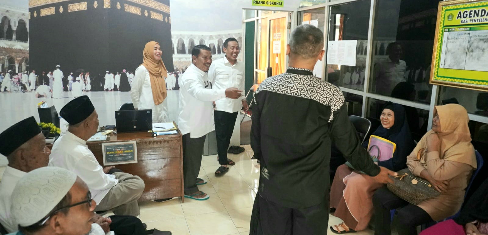 125 Calon Jemaah Haji Pesawaran Lakukan Perekaman Visa Biometrik