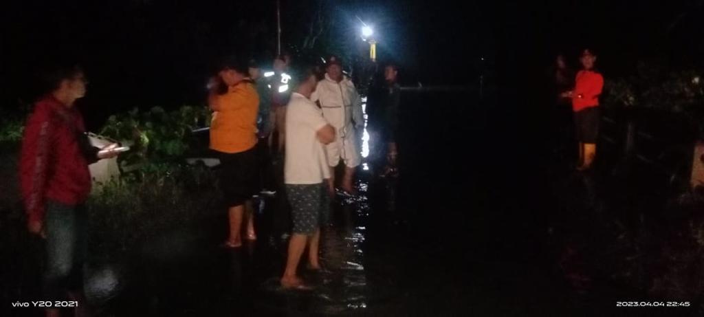 Pemkab Mesuji Turun Langsung ke Lokasi Banjir Berikan Pertolongan ke Warga