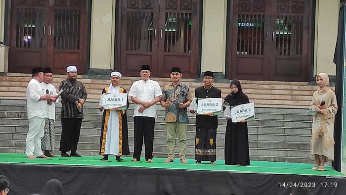 Bawakan Materi Dakwah Soal Tantangan Pemimpin Muslim, Azmi Wulan Juarai Dai-Qu di MAJT