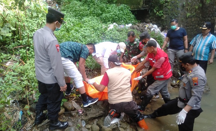 Pria asal Kertanegara Lompat ke Sungai, Ditemukan Meninggal 200 Meter dari TKP