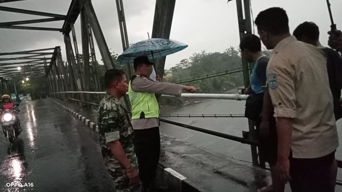 Perempuan di Purbalingga Terjun dari Jembatan Sungai Klawing, Diduga Ada Masalah Keluarga