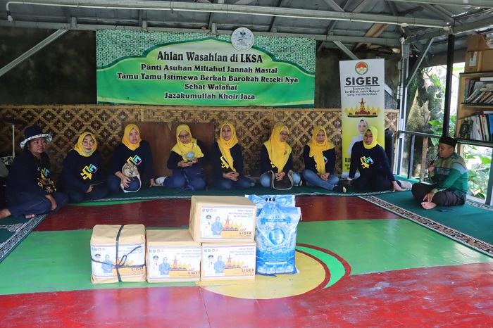 Dharma Wanita Dinas Kominfotik Provinsi Lampung Gelar Jumat Berkah