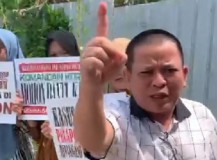 Tersangka Penebangan Pohon Pisang, Sang Wartawan Sempat Ingin Aksi di Depan Jokowi