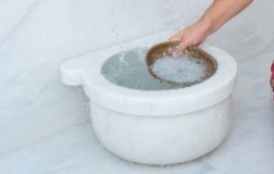 Tips Mandi Menggunakan Body Bath untuk Perawatan Kulit 