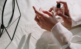 Tips Menggunakan Parfum Agar Tetap Wangi Sepanjang Hari