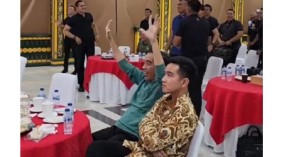 Jokowi Ucapkan Selamat atas Sukses Timnas Juara SEA Games, Netizen: Pak Usul Seminggu Libur Nasional