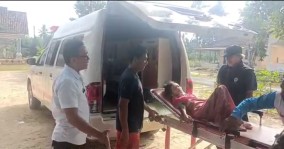 Lilik Penderita Lumpuh Warga Mulya Agung Mesuji Akhirnya Dibawa ke RS Abdul Moeloek
