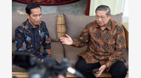 SBY Bermimpi, Bersama Jokowi Jemput Megawati untuk Naik KA Gajayana ke Jawa, di Stasiun Gambir Presiden ke-8 Belikan Karcis