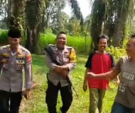 Polisi Tembak 3 Sapi Kurban yang Ngamuk di Lamteng