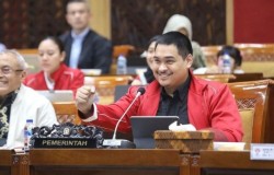 Caleg DPR Dapil DKI I : Petahana Akan Bersaing Ketat Dengan Artis, Pendakwah, Presenter, Politikus Hingga Menteri  