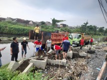 Merespon Cepat Laporan Masyarakat, Pemkot Semarang Bersihkan Timbunan Sampah 
