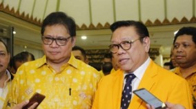 Redam Gejolak Golkar, Airlangga Hartarto Disarankan Merapat ke Koalisi PDIP 