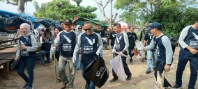 PWI Lampung Kolaborasi Sapu Sampah Pesisir Teluk Lampung