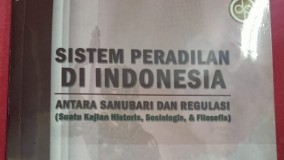 Kaprodi Magister Hukum USM Rilis Buku Sistem Peradilan di Indonesia
