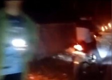 Jabar Juara, Lampu Penerangan Mati, Pemuda Pelabuhan Ratu Pasang 1000 Obor di Pinggiran Jalan