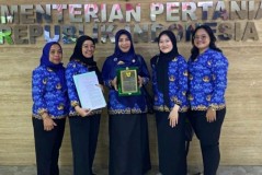 Menpan Beri Penghargaan Prestasi Utama pada UPTD BPK2LP Peternakan