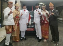 Temani Anak Paskibraka di Istana Merdeka, Iptu Susanti dari Polda Lampung Nominasi Busana Terbaik