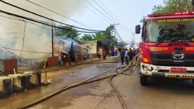 Toko Panglong dan 3 Mobil Ludes Terbakar di Jalur 2 Korpri