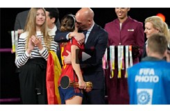 Akhirnya, Luis Rubiales Mundur Buntut Aksi Cium Bibir Jenne Hermoso di Panggung Piala Dunia Wanita 2023