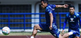 Waduh! Tim Dokter Ungkap Pemain Cedera Persib Bandung, David da Silva dan Teja Tak Bisa Bisa Main