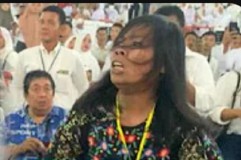 Emak-emak Lempar Sandal ke Jokowi, Tewasnya Pemuda Aceh oleh Oknum Paspampres, Jangan Dianggap Enteng