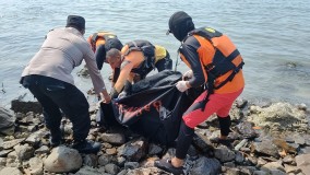 Mayat Tanpa Kepala Ngapung di Pinggir Pantai Lampung Selatan