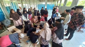 Tim PkM USM Beri Pelatihan Produksi Mocaf dan Olahannya di Ponpes Nurul Furqon Rembang