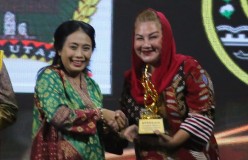 Peduli Stunting dan Layak Anak, Mbak Ita Bawa Kota Semarang Sabet Penghargaan