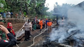 Penghuni Lupa Matikan Tungku, Rumah Beserta Isi di Kutasari Ludes Terbakar