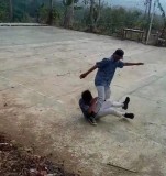 Viral Video Siswa SMP di Cilacap Dipukuli Berulang Kali Hingga Diinjak-injak Teman Sekolah