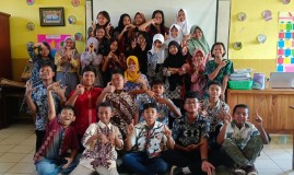 Hari Batik Nasional, Siswa PAUD hingga SMP di Kota Semarang Antusias Berpakaian Batik