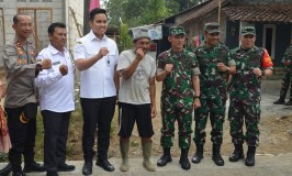 Kunjungi TMMD di Desa Purwogondo, Kasdam IV/Diponegoro Apresiasi Gotong Royong TNI dan Warga