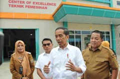 Gubernur Arinal Dampingi Presiden Jokowi Kunjungi SMK Negeri 3 Kota Metro