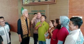 Ganjar Pranowo Sempatkan Temui Alumni Kagama PT GGP