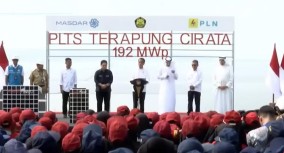 Presiden Joko Widodo Resmikan Pembangkit Listrik Tenaga Surya (PLTS) Terapung Cirata 
