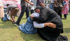 Isak Tangis Warnai Kunjungan Ratusan Orangtua Siswa SMKN Jateng di Semarang