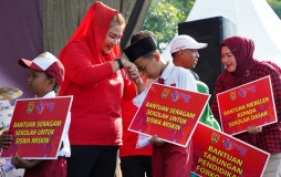 Wali Kota Semarang Hadiri Peringatan Hari Guru, Ajak Perangi Perundungan
