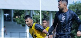 Pelatih Fernando Ingin Mainkan Penganti Gustavo Alemeida dan Julian Guevara di Laga Melawan Persik Kediri