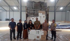 Bawaslu Kota Semarang secara Langsung Awasi Logistik Pemilu 2024