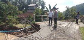 Banjir Bandang dan Longsor Rusak Jalan dan Rendam Rumah di Pematangsawa