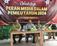 Dua Jurnalis Senior AJI Lampung Ulas Posisi Pers di Pemilu dan Pilkada 2024