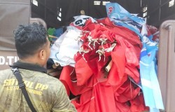 Tim Gabungan Bawaslu Kota Semarang Tertibkan 815 APK Salahi Ketentuan