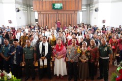 Wali Kota Semarang Sapa Jemaat di Hari Natal, Polisi Jaga 209 Gereja