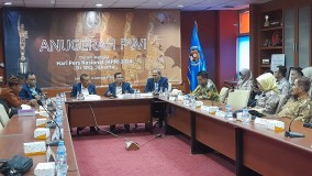 5 Bupati, 1 Walikota dan Madrasah Aliyah Negeri 1 Kota Semarang Raih Anugerah PWI 2024