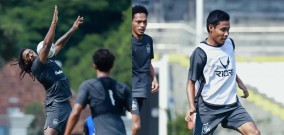 Efan Dimas Menjadi Sorotan Suporter Mahesa Jenar, Pemain Persebaya Akui Adaptasi dan Kekompakan Pemain Meningkat