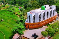 Indahnya Wisata Religi ke Masjid Kapal Semarang, Rooftop Jadi Tempat Swafoto Favorit